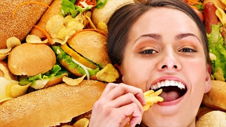 Điều gì sẽ xảy ra với cơ thể khi bạn ăn quá no?