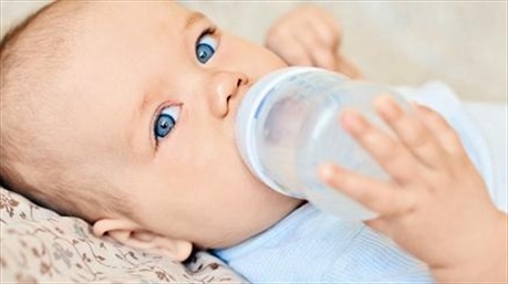 Các mẹ có con trên 1 tuổi sẽ “thót tim” khi biết sự thật này về sữa công thức