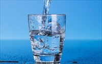 Những lý do khiến bạn không nên uống nước lạnh