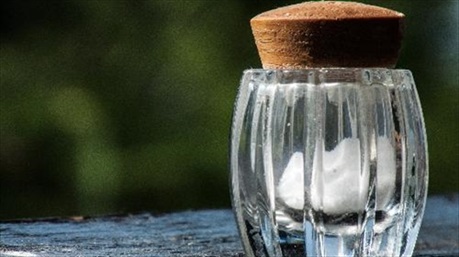 Điều gì sẽ xảy ra nếu bạn ăn quá nhiều muối?