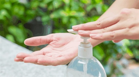 Những hậu quả nghiêm trọng do lạm dụng việc nước rửa tay khô trong mùa dịch COVID-19