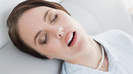 Chảy nước miếng khi ngủ có thể cảnh báo bệnh thần kinh và tiền đột quỵ
