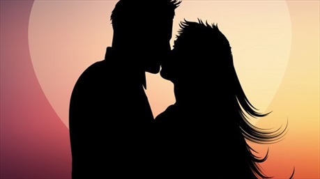 Không chỉ là sợi dây kết nối tình cảm, nụ hôn còn đem lại nhiều lợi ích sức khỏe