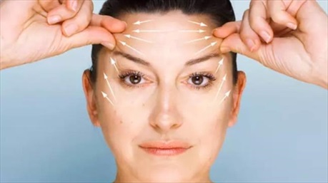 5 bài tập đơn giản giúp giảm mỡ trên khuôn mặt