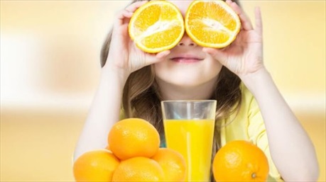 Cảnh báo tình trạng thiếu hụt vitamin C ở trẻ em, cha mẹ cần đặc biệt lưu ý