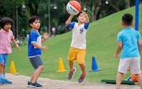 5 nguyên tắc giúp bảo vệ sức khỏe và an toàn cho trẻ mỗi khi hoạt động ngoài trời
