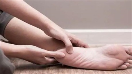 Thư giãn với kỹ thuật massage chân đơn giản