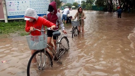 5 căn bệnh về da có thể xuất hiện trong cơn bão lũ, mọi người cần lưu ý